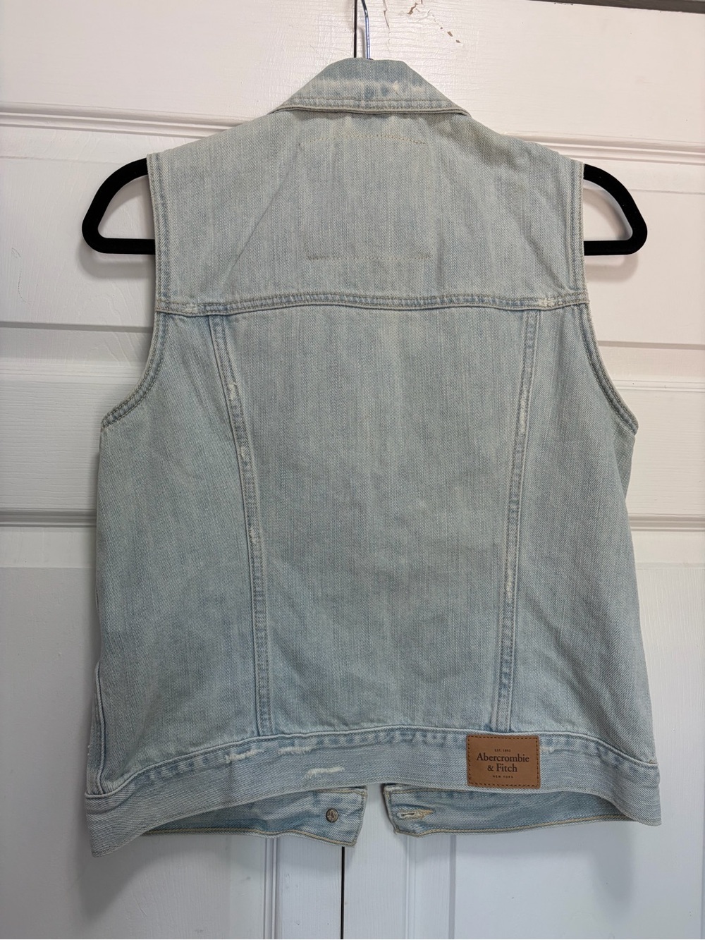 Abercrombie & Fitch Light Blue Distressed Denim Vest M - Picture 13 of 16